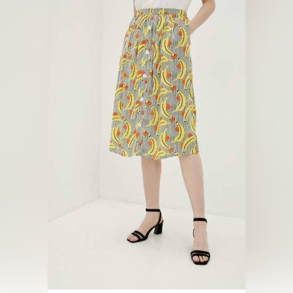 Designed in Spain Tropical fruit skirt fully lined with pockets - Picture 1 of 8